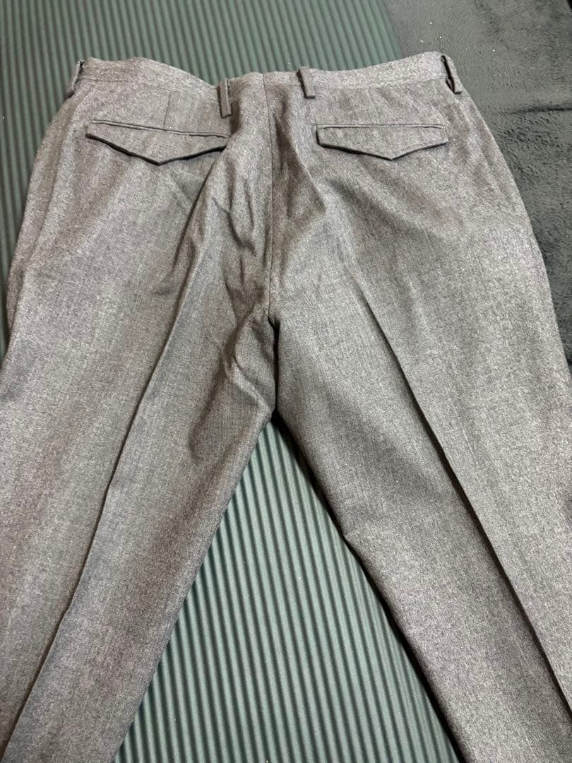 ウール素材(Canonico)のグレーのビジネスジャケット&パンツ