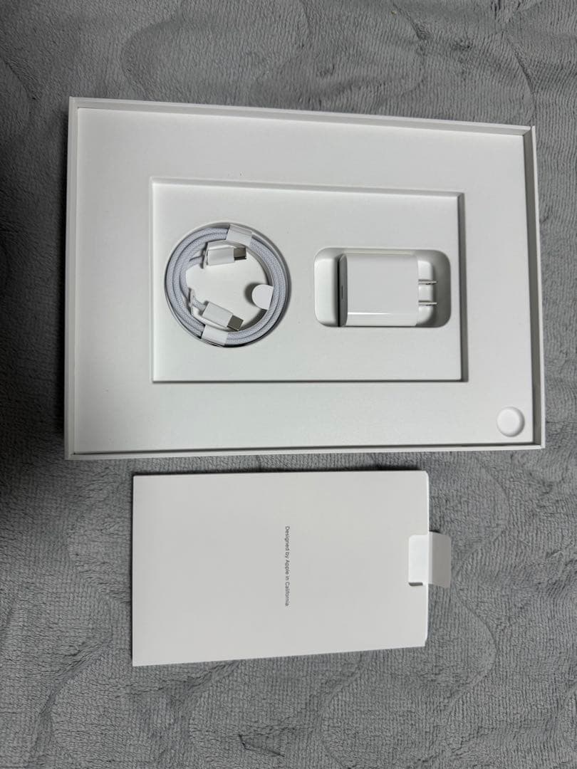 【美品】Apple iPad Air M2 Wi-Fiモデル　128GB