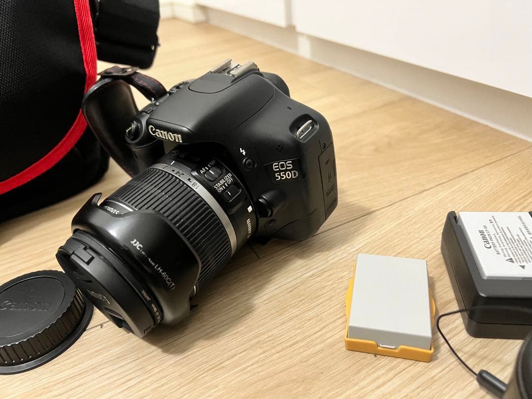 CANON カメラ　海外550D 日本KISS X3
