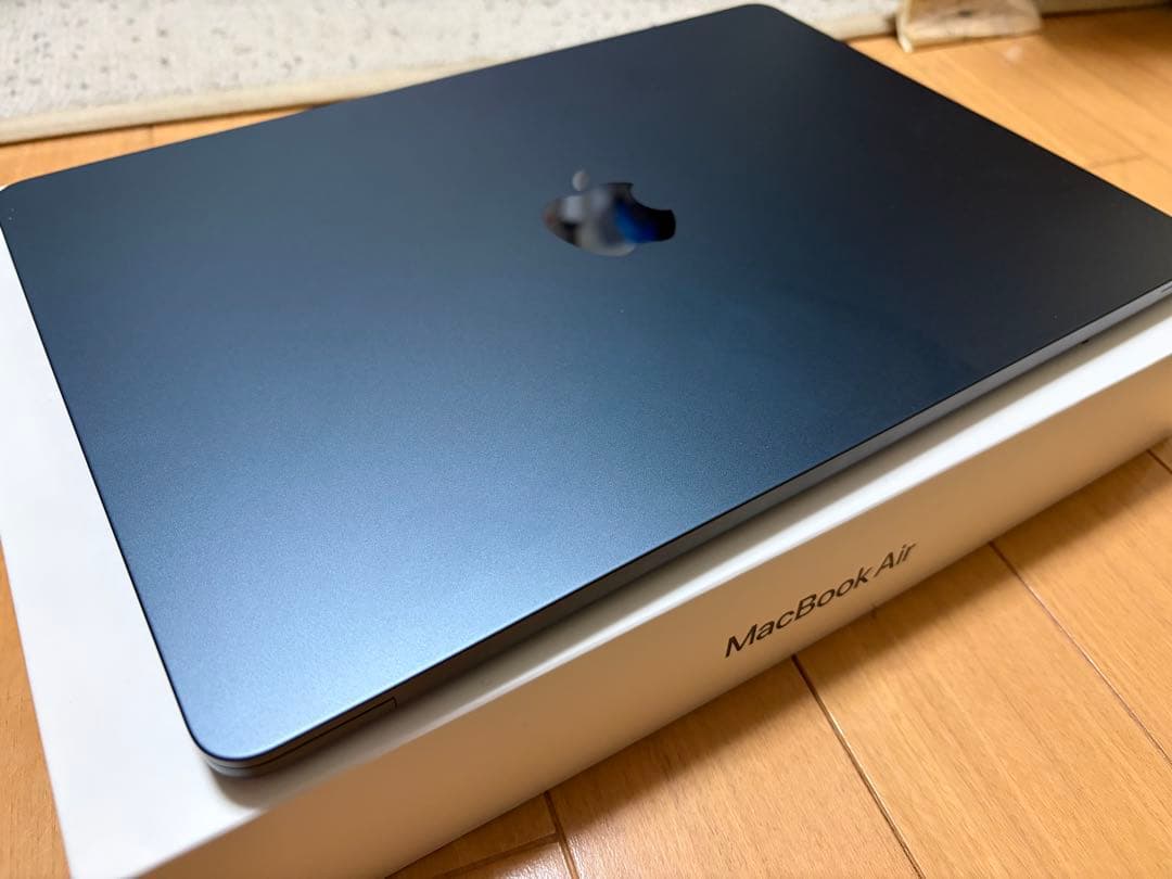 MacBook Air （M2, 2022）バッテリー残量98%