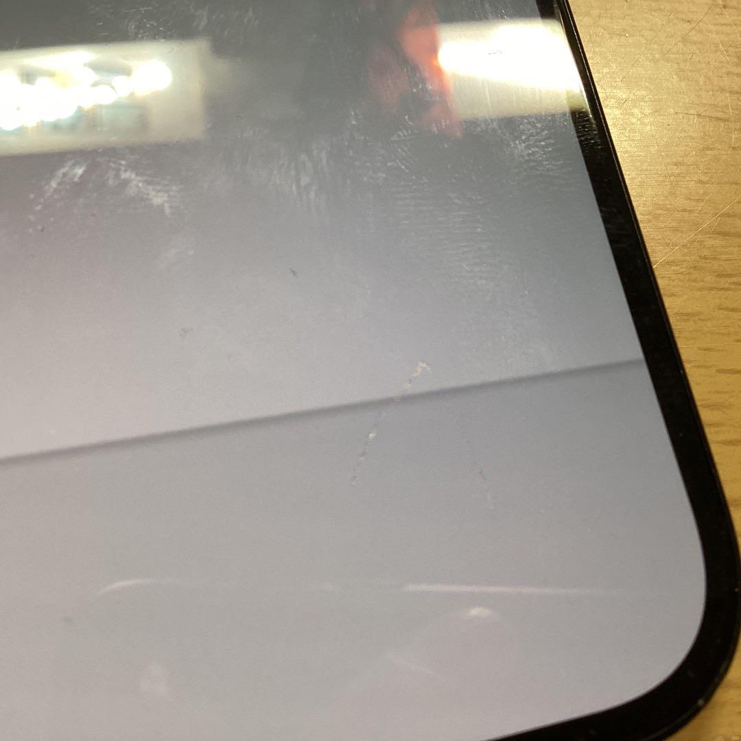 iPhone 15ブラック ケース付き