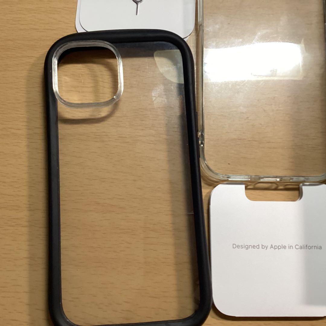 iPhone 15ブラック ケース付き