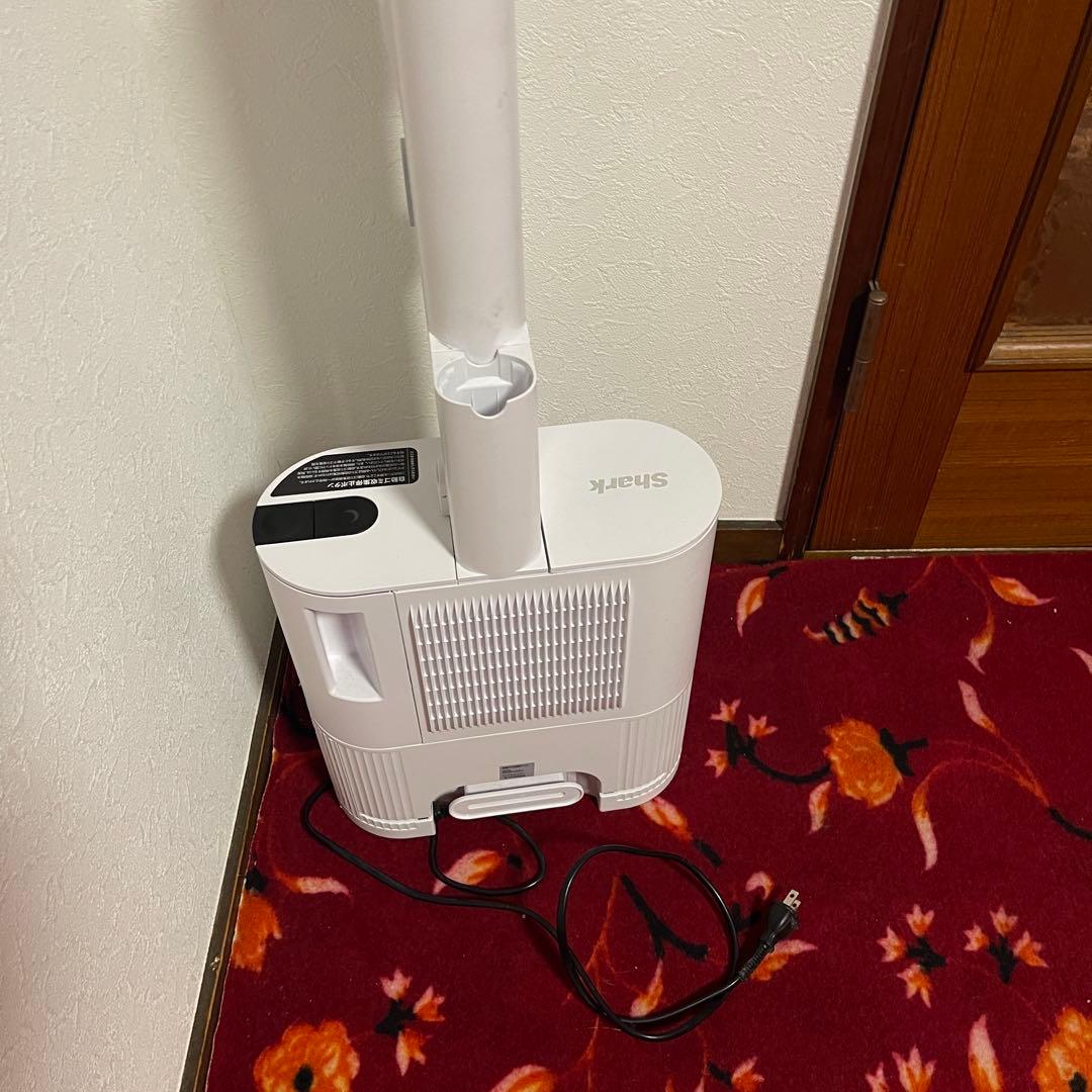 シャーク　スティッククリーナー　【LC351JWH】 動作確認済み