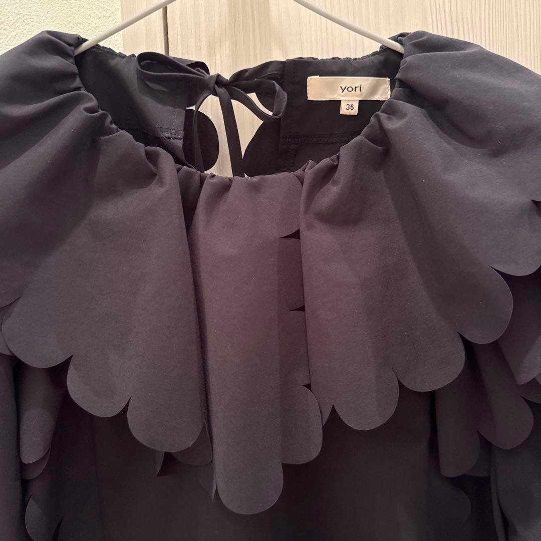 ✩フレア✩yori たっぷりスカラップブラウス　36