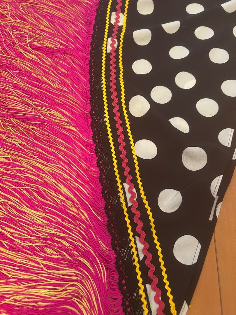 再販:フラメンコ衣装シージョ黒白水玉 ピンク×ゴールドのフリンジ