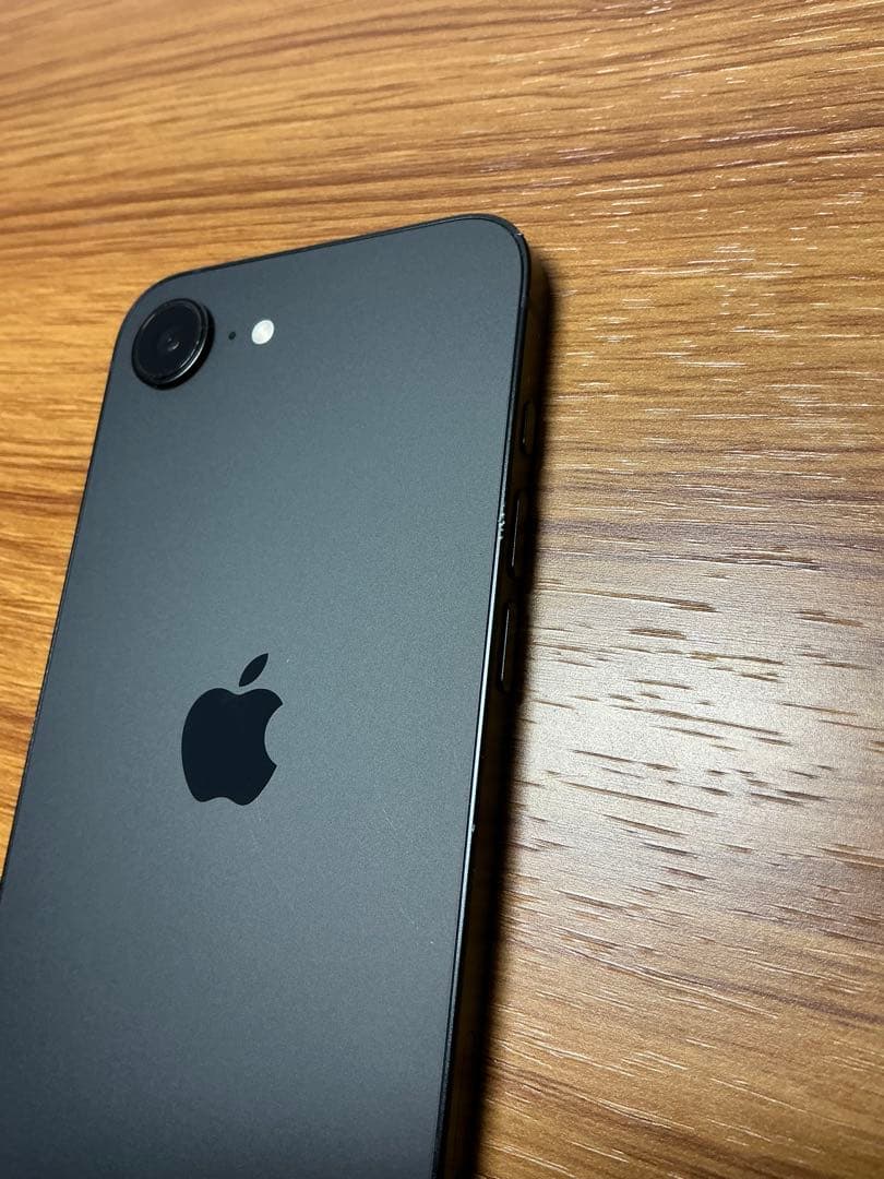 スマートフォン本体 Apple iPhone16e