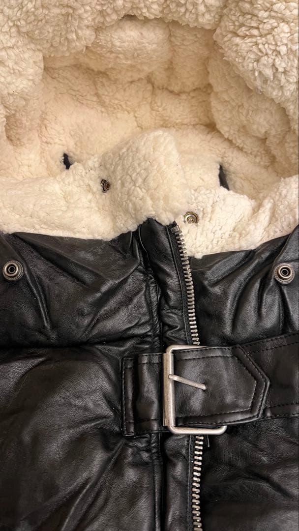 エロディElodie フットマフ ⭐︎発送は30日になります