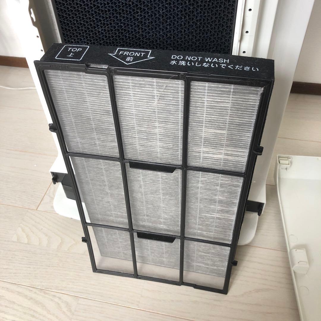 ダイキンMCK70WBK-W 空気清浄機 ホワイト　キャスター付き