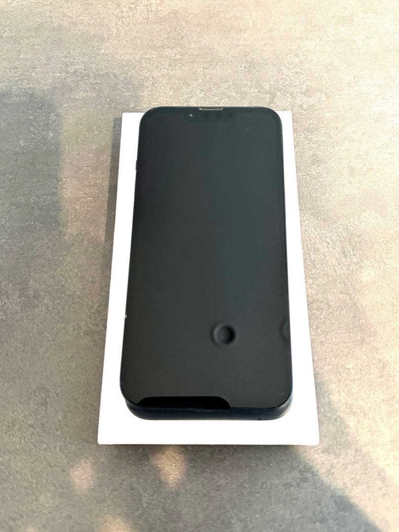 【美品】iPhone13 ミッドナイト 128GB 箱有　本体