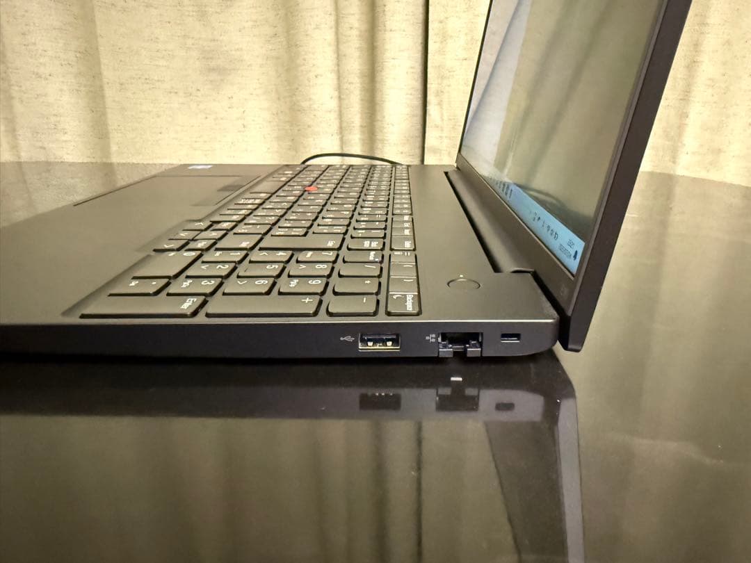 ThinkPad E16 Gen1 Core i3/8GBメモリ/256GB