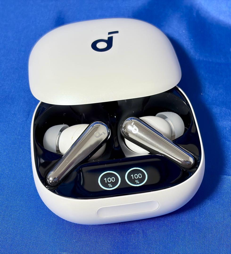 美品 Anker Soundcore Liberty 4 Pro ホワイト