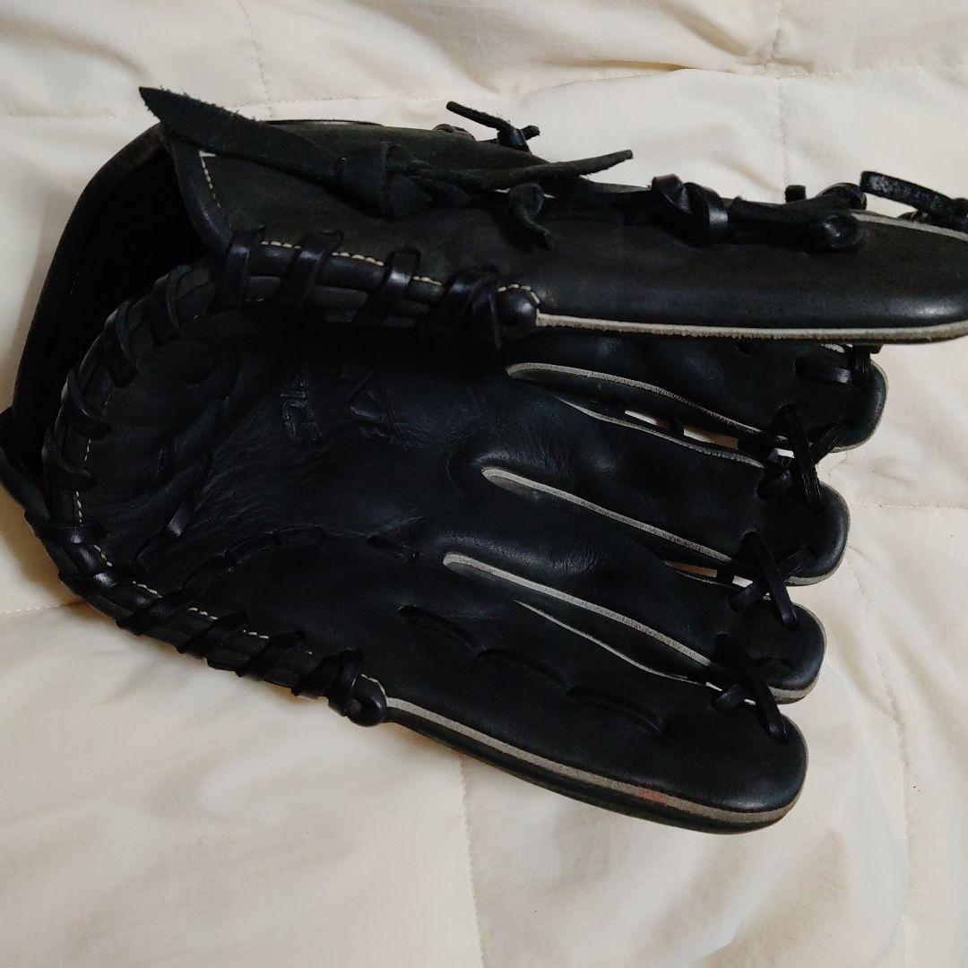 ASICS．．．アシィクス...BＬAXE