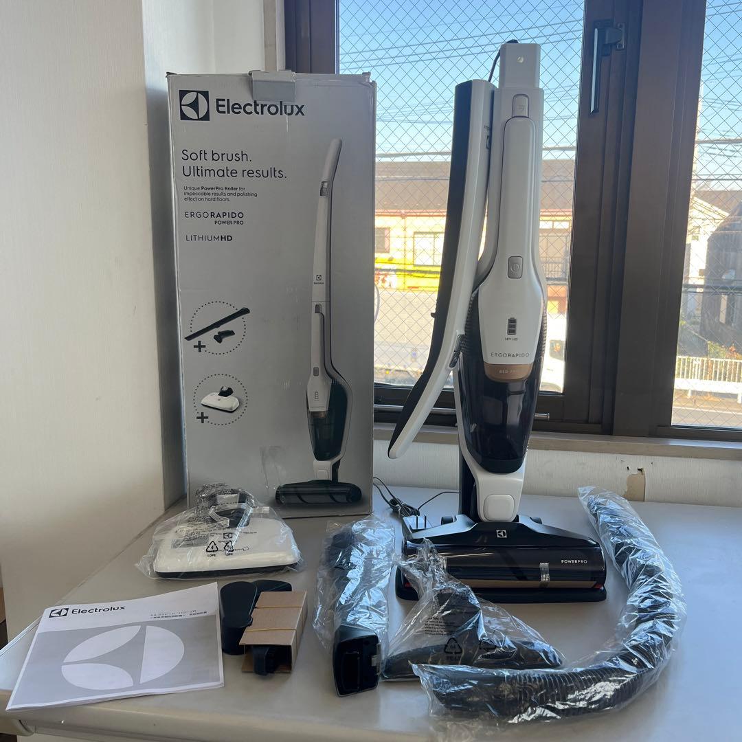 Electrolux ZB3425BL コードレス掃除機