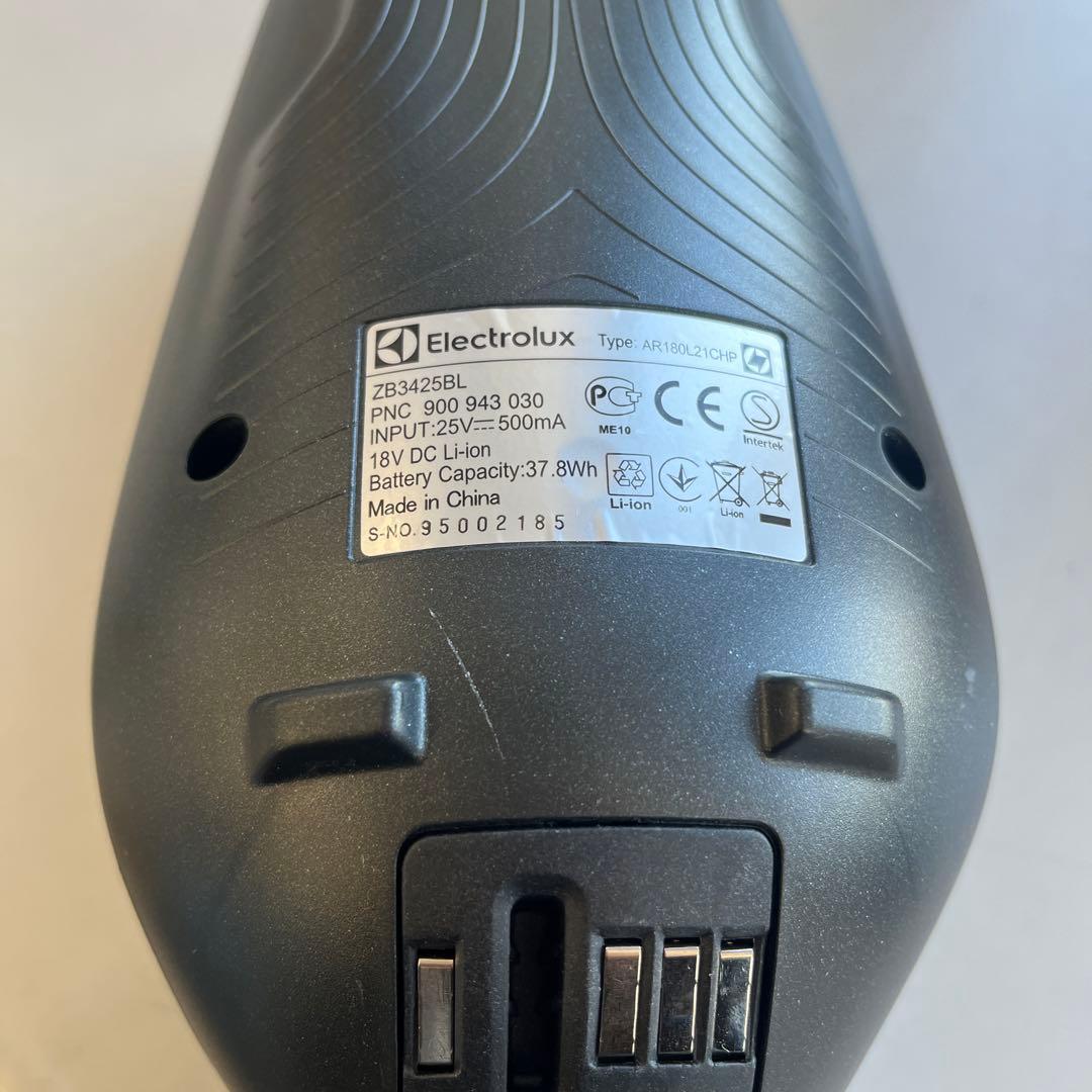 Electrolux ZB3425BL コードレス掃除機