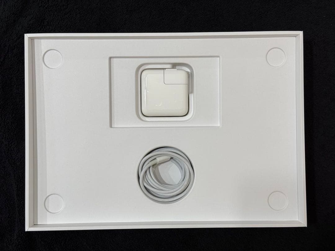 Apple MacBook Air M1チップ（13インチ）スペースグレー