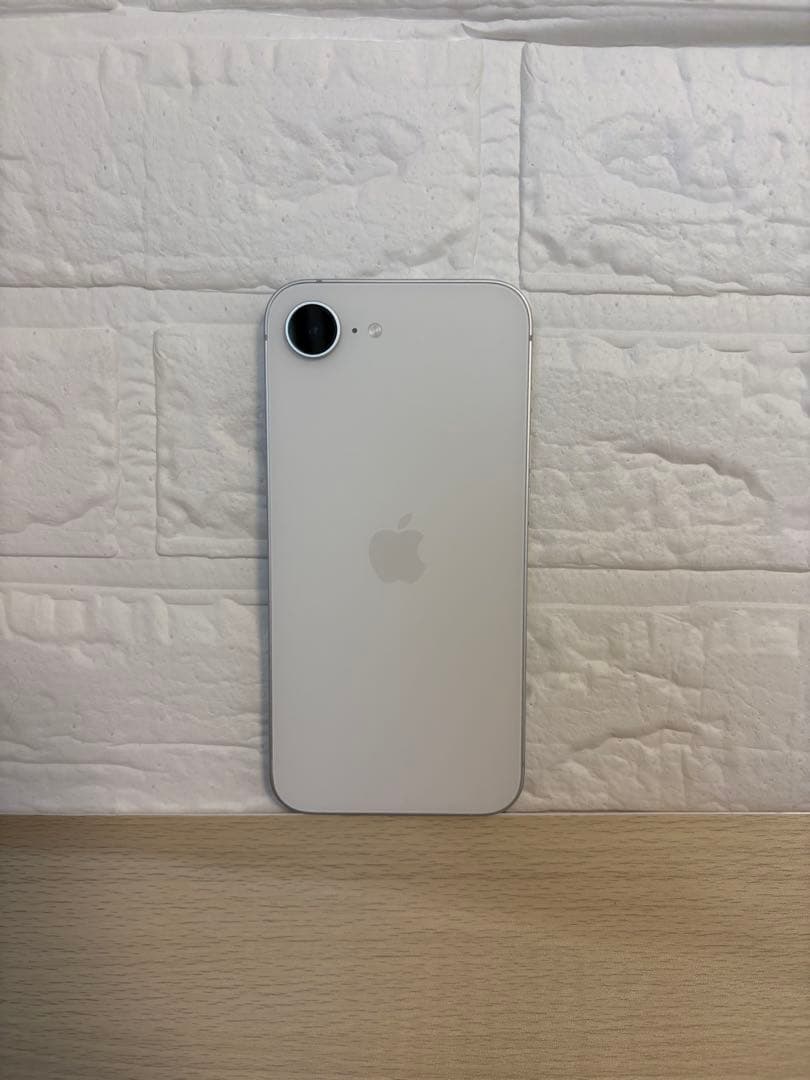 iPhone16e 256GB ホワイト SIMフリー 本体 バッテリー100%