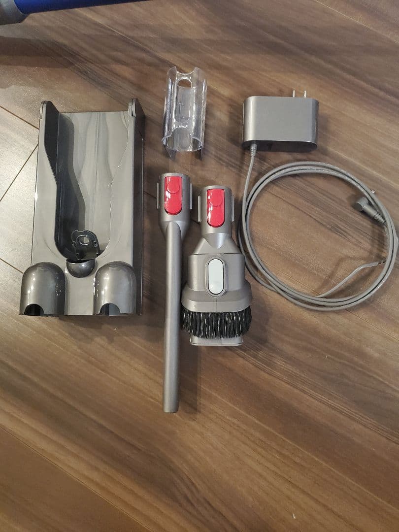 ダイソン v11 fluffy SV14FF 【ジャンク品】【美品】