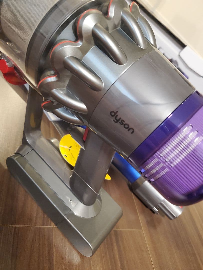 ダイソン v11 fluffy SV14FF 【ジャンク品】【美品】