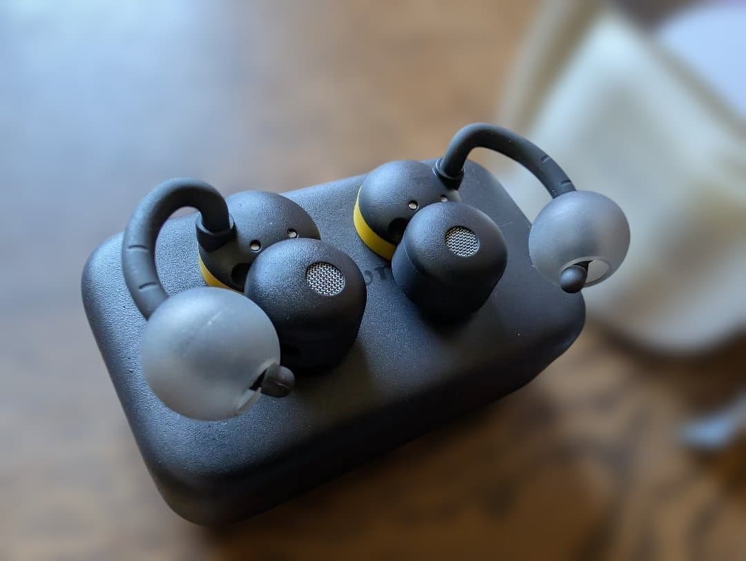 nwm DOTS ワイヤレスイヤホン (イエロー)