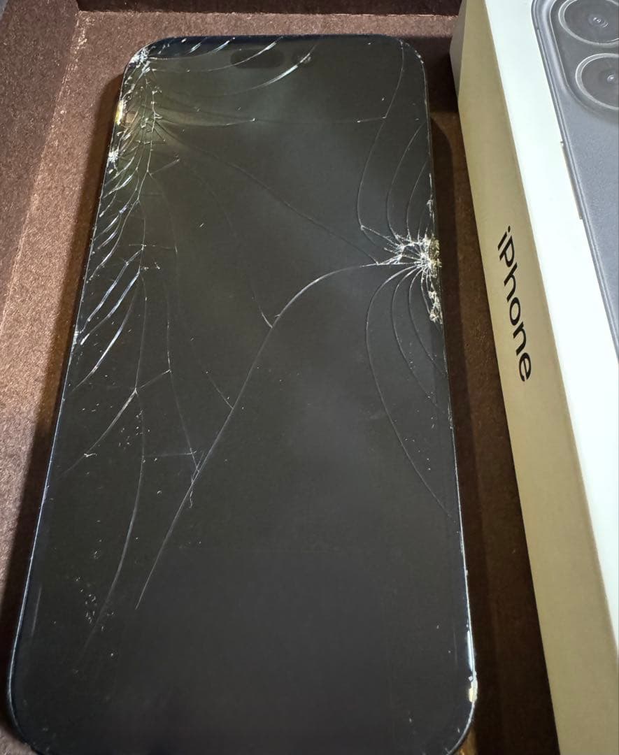 【ジャンク扱い】iPhone 16 ブラック 本体 256GB