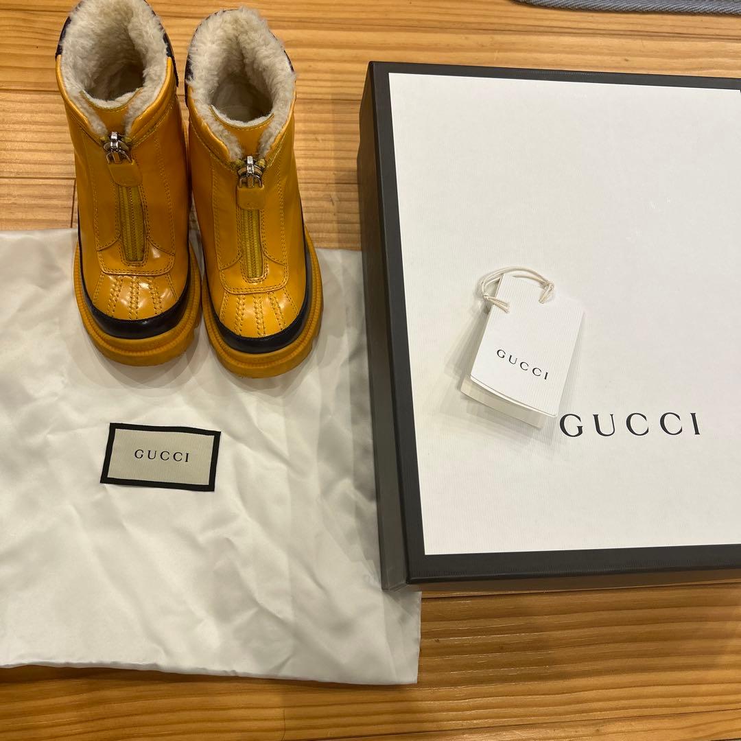 GUCCI ブーツ　子供