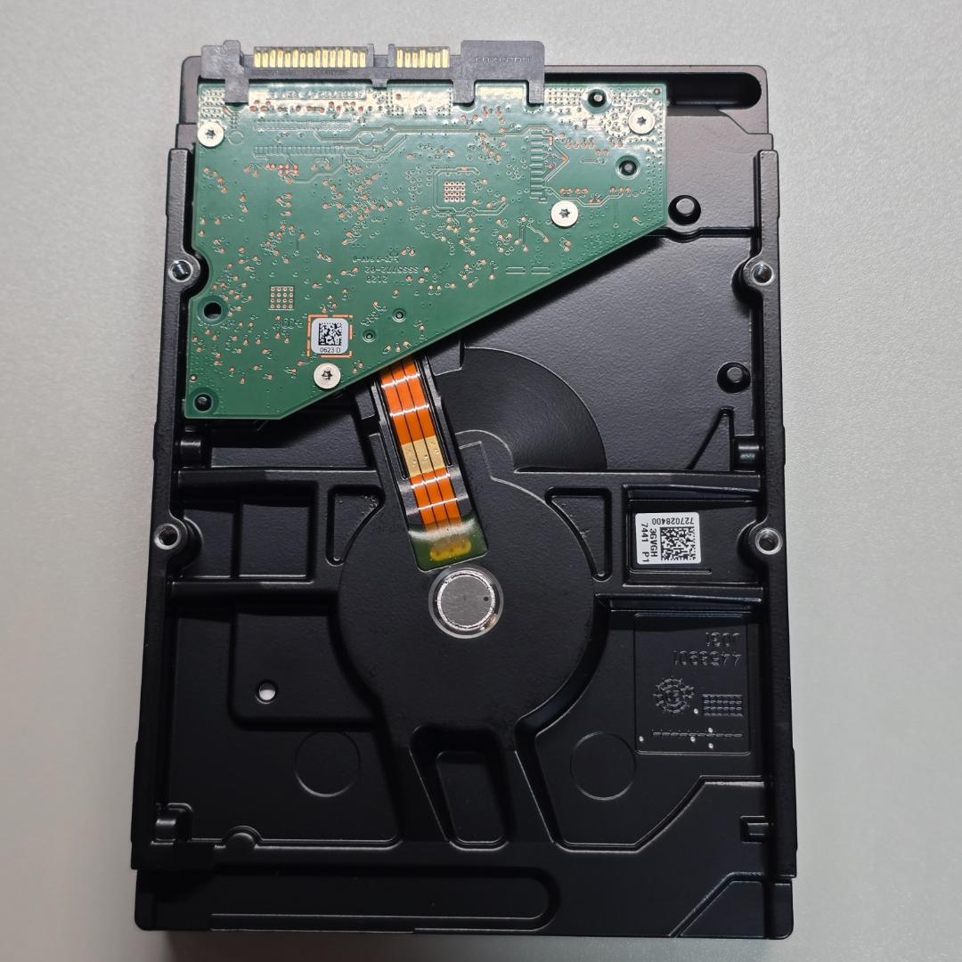 Seagate Barracuda ST8000DM004 8TB　⑤