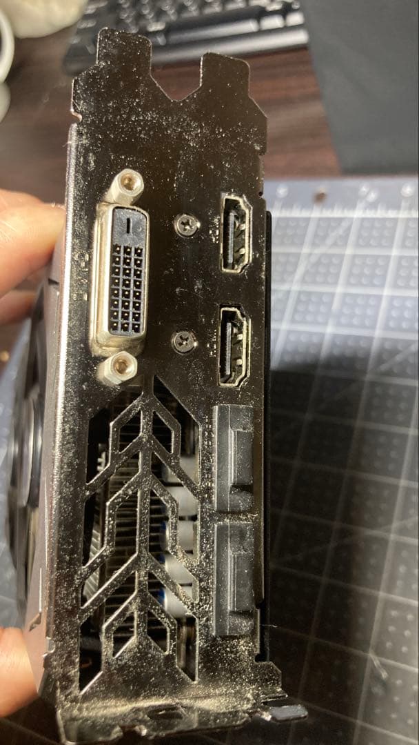 ASRock デュアルファングラフィックボード　RADEON RX590 8GB