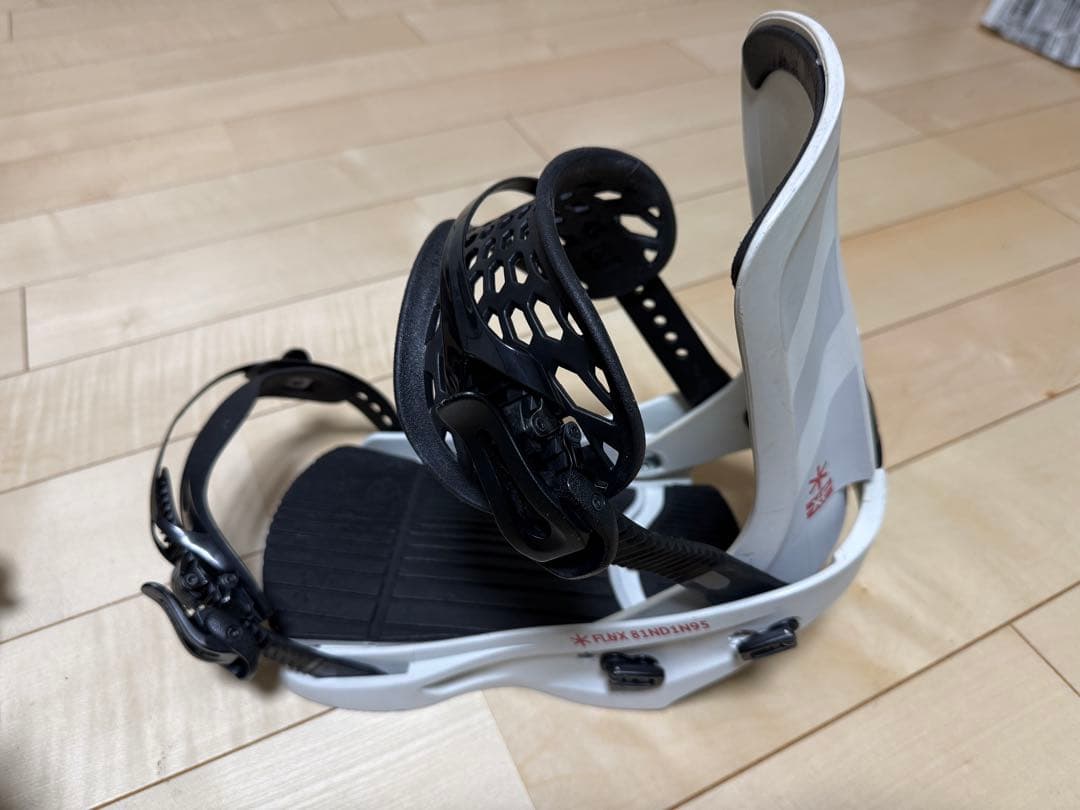 FLUX XFスノーボード ビンディング ホワイト/ブラック