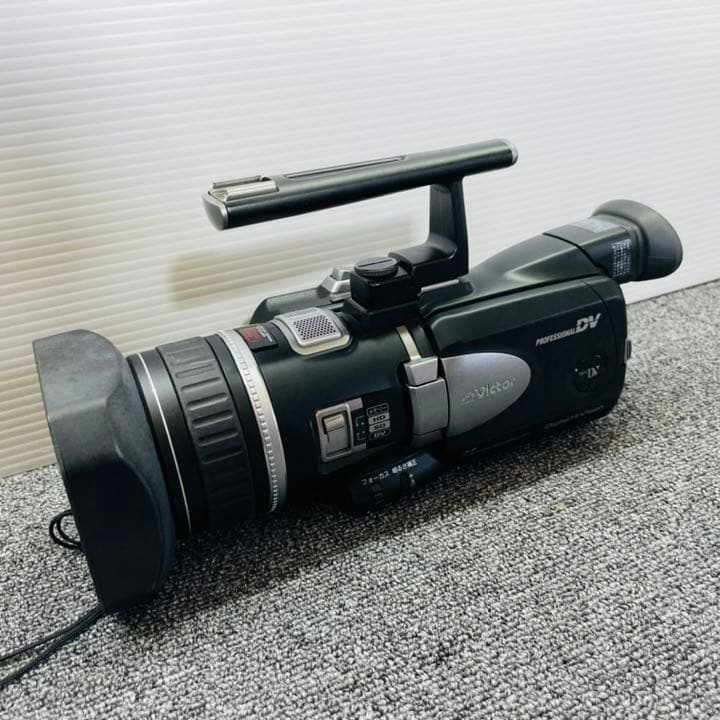 【ユヌ】Victor ビデオカメラ　JY-HD10 デジタルハイビジョン