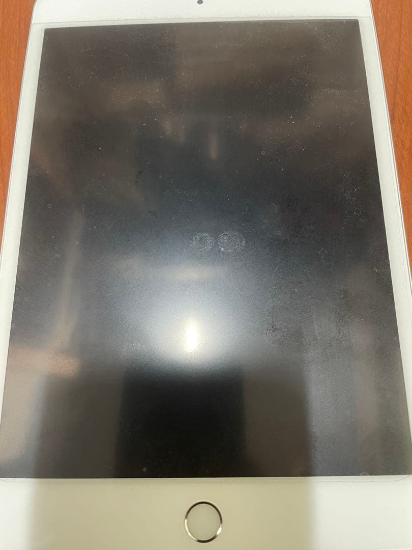 iPad mini 第4世代 ホワイト　Wi-Fiモデル　64GB apple