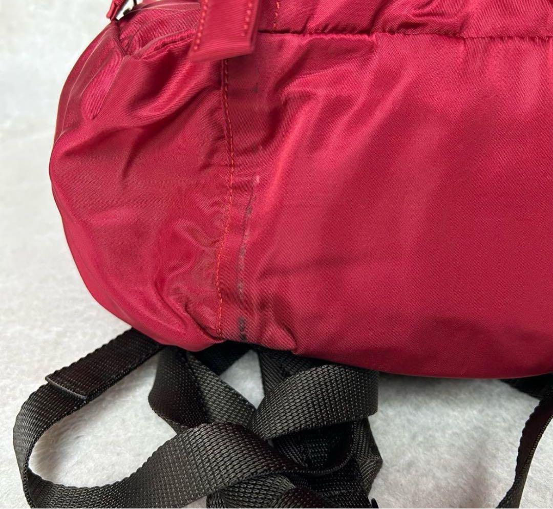 PRADA プラダ　リュック　三角ロゴ　多収納　レッド
