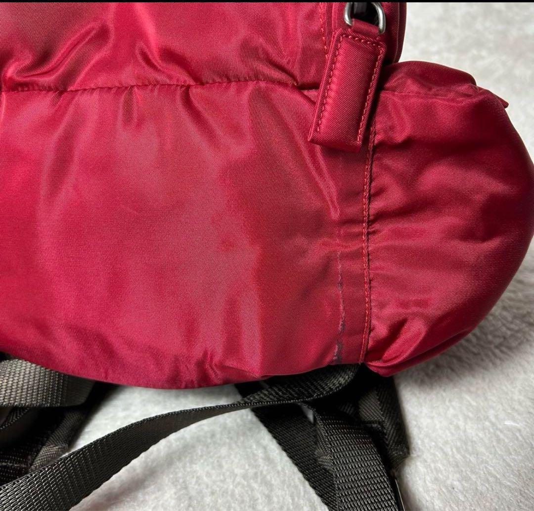 PRADA プラダ　リュック　三角ロゴ　多収納　レッド