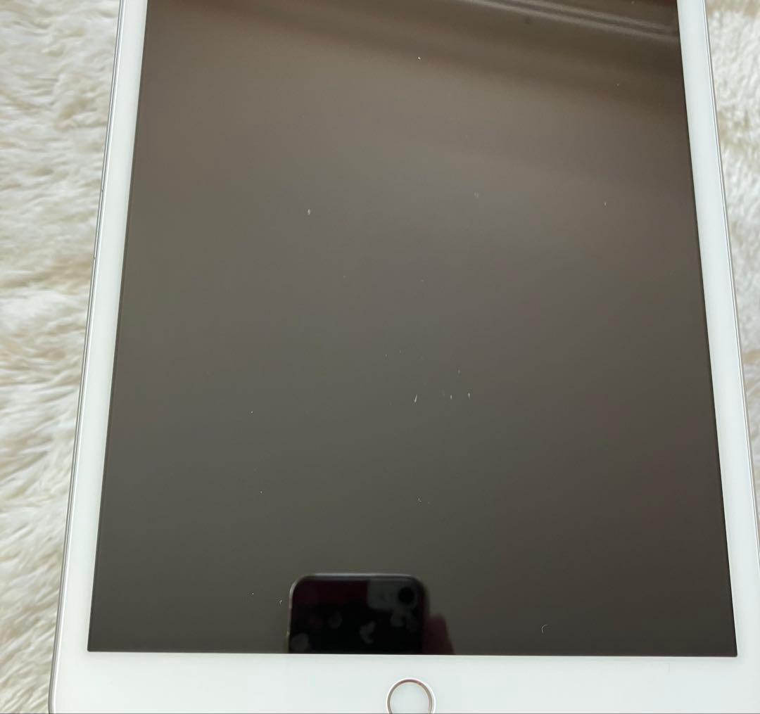 【早い者勝ち】iPad 第８世代 128GB SIMフリー 【即発送】【付属品】