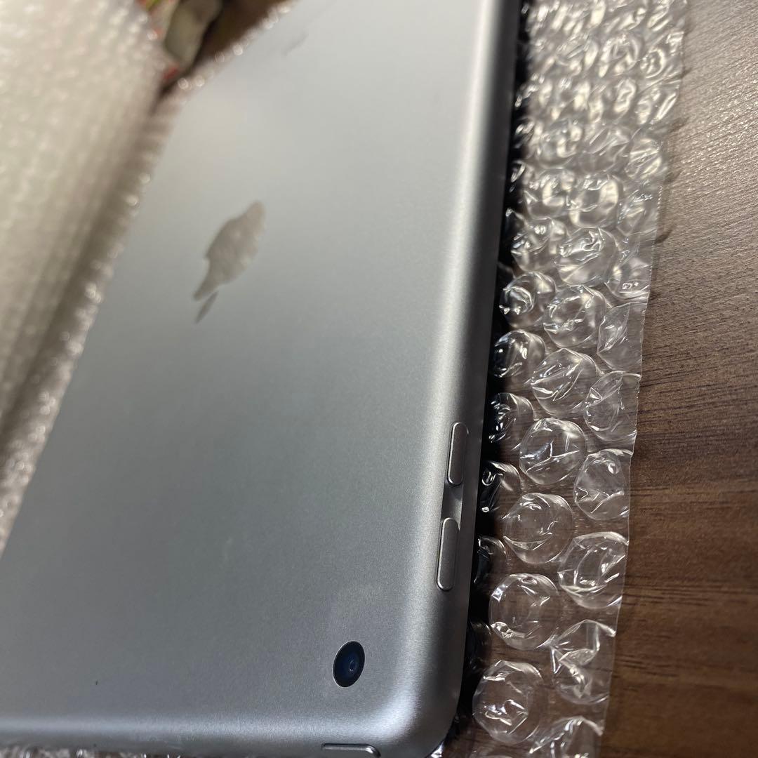 iPad6 第6世代 32GB WIFIモデル(本体のみ)