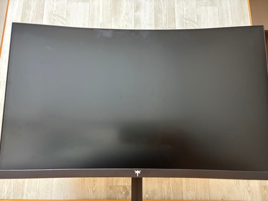 KTC ゲーミングモニター 24インチ フルHD 180Hz 湾曲 1500R