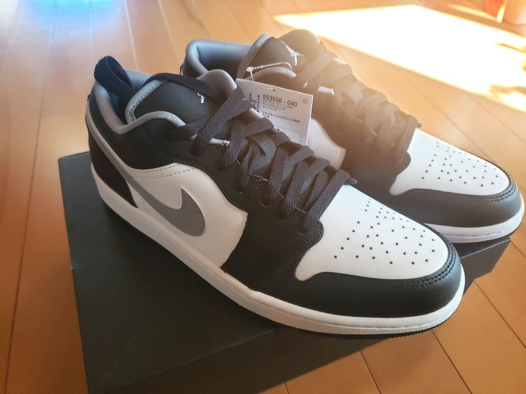 Nike Air Jordan 1 Low　ブラックホワイト