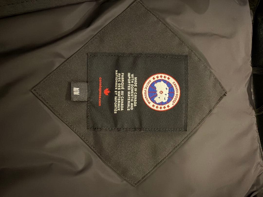   ブラック ダウンベスト M