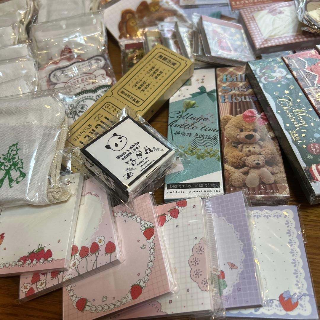 ♦️専用の出品♦️海外コラージュ素材紙 大量まとめ3★新品未使用