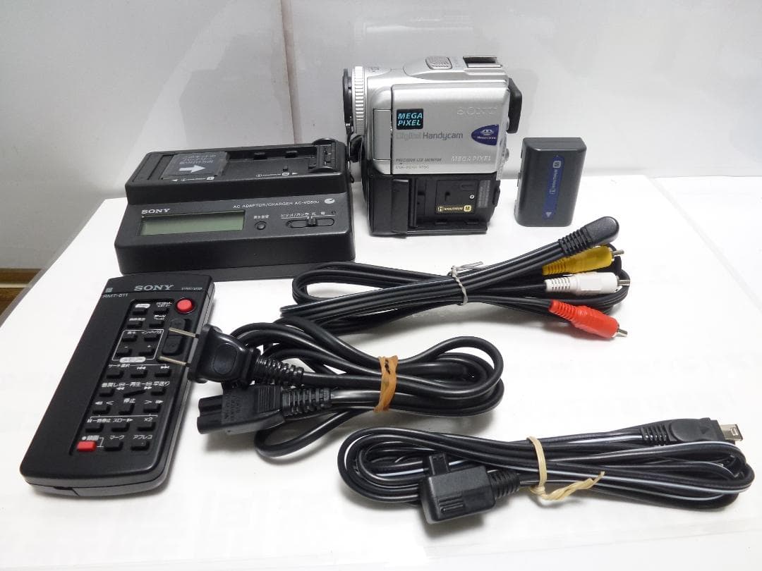 動作品　Mini DV　ソニーデジタルビデオカメラ　SONY DCR-PC101