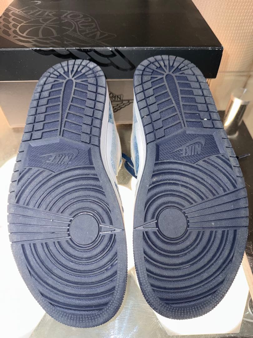 ナイキ エアジョーダン1ロー\"ウオッシュドデニム\"【最終値下げ】