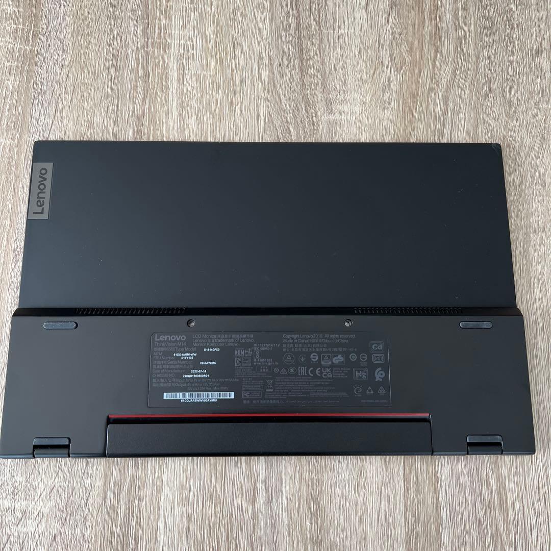 中古美品 使用時間0時間　ThinkVision M14