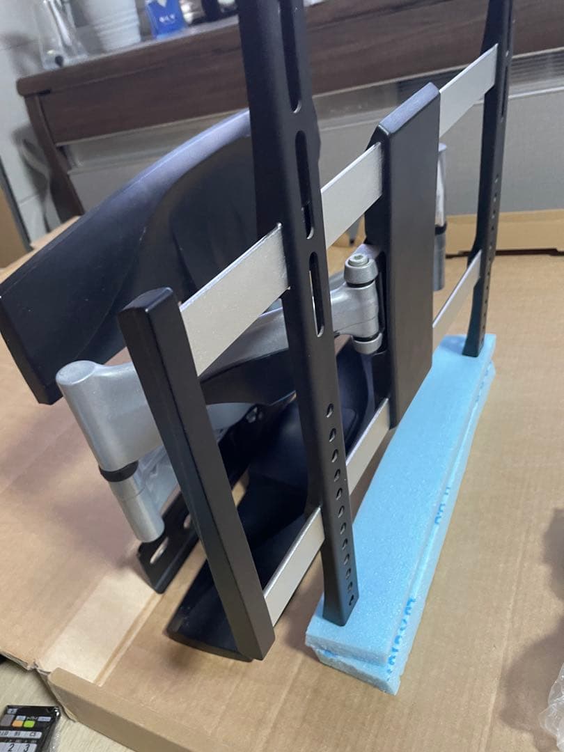 （おまけ付）大型テレビ用　壁掛金具上下左右アーム式