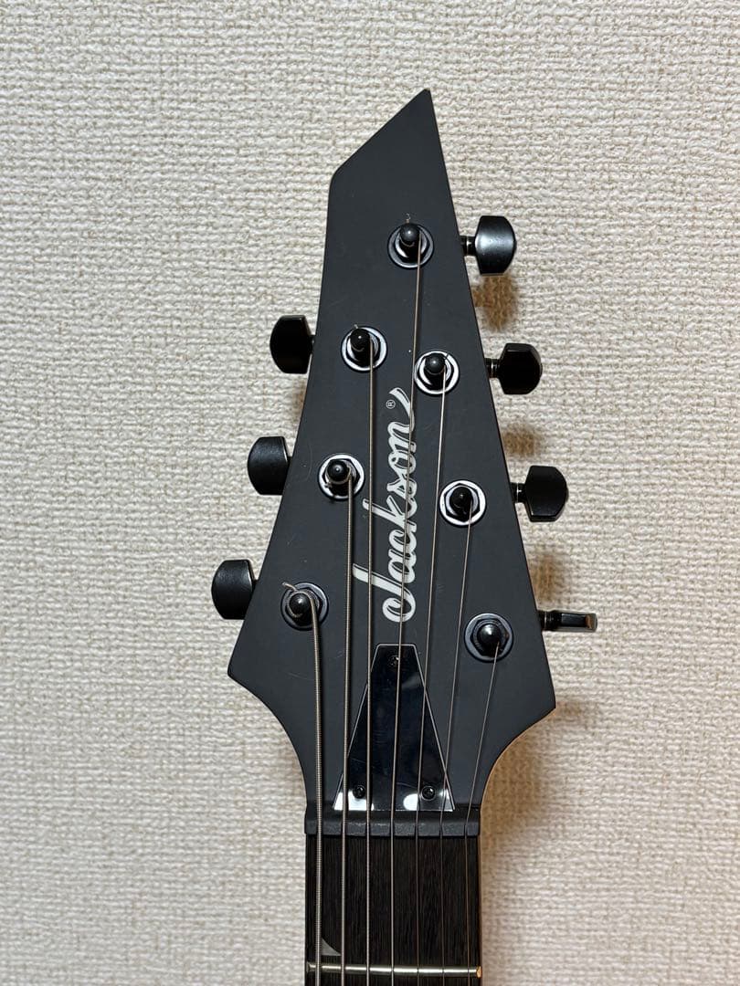 Jackson 7弦 エレキギター JS22-7 ブラック、スタンド付き