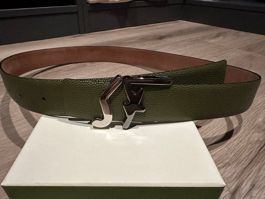 Salvatore Ferragamo オリーブグリーン ベルト