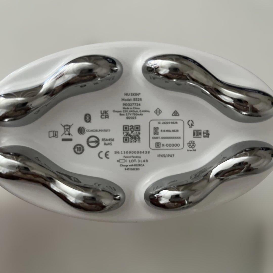 【❤︎さま専用】【美品】ageLOC ウェルスパ iO 本体＋充電器セット