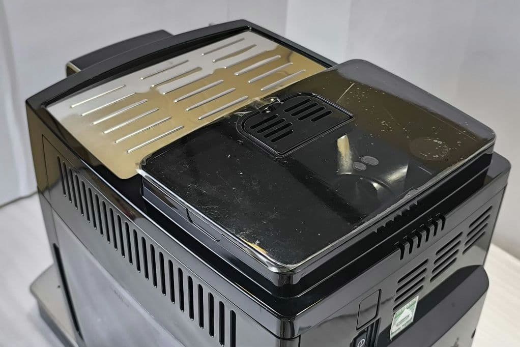 デロンギマグニフィカS コンパクト全自動コーヒーマシン ECAM23120B 2