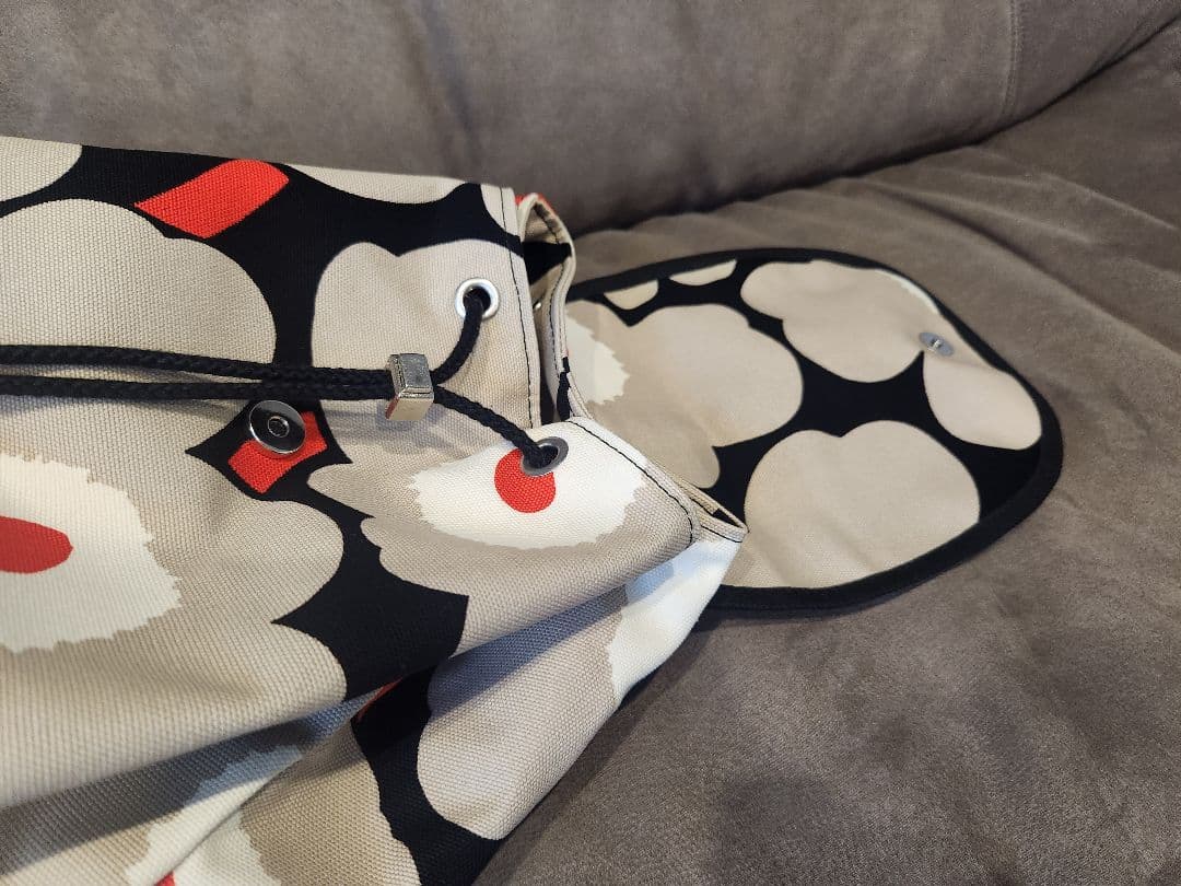 【美品】マリメッコ Marimekko リュック ピエニ ウニッコ ERIK