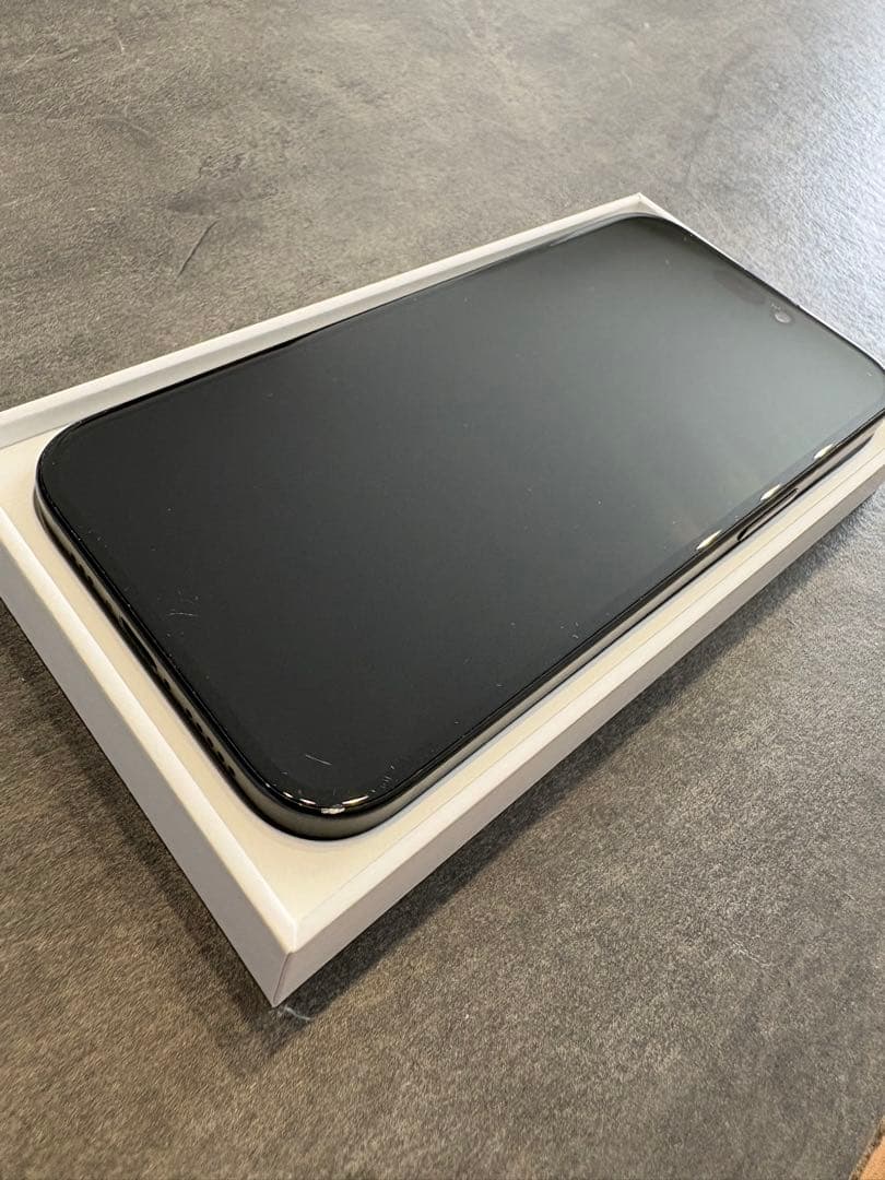 【おまけ付】iPhone15 256GB ブラック