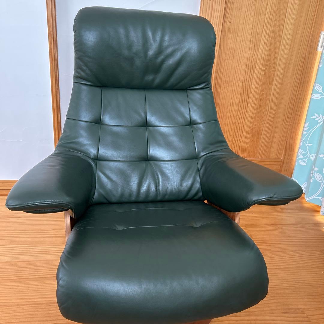 カリモク　ザファーストM