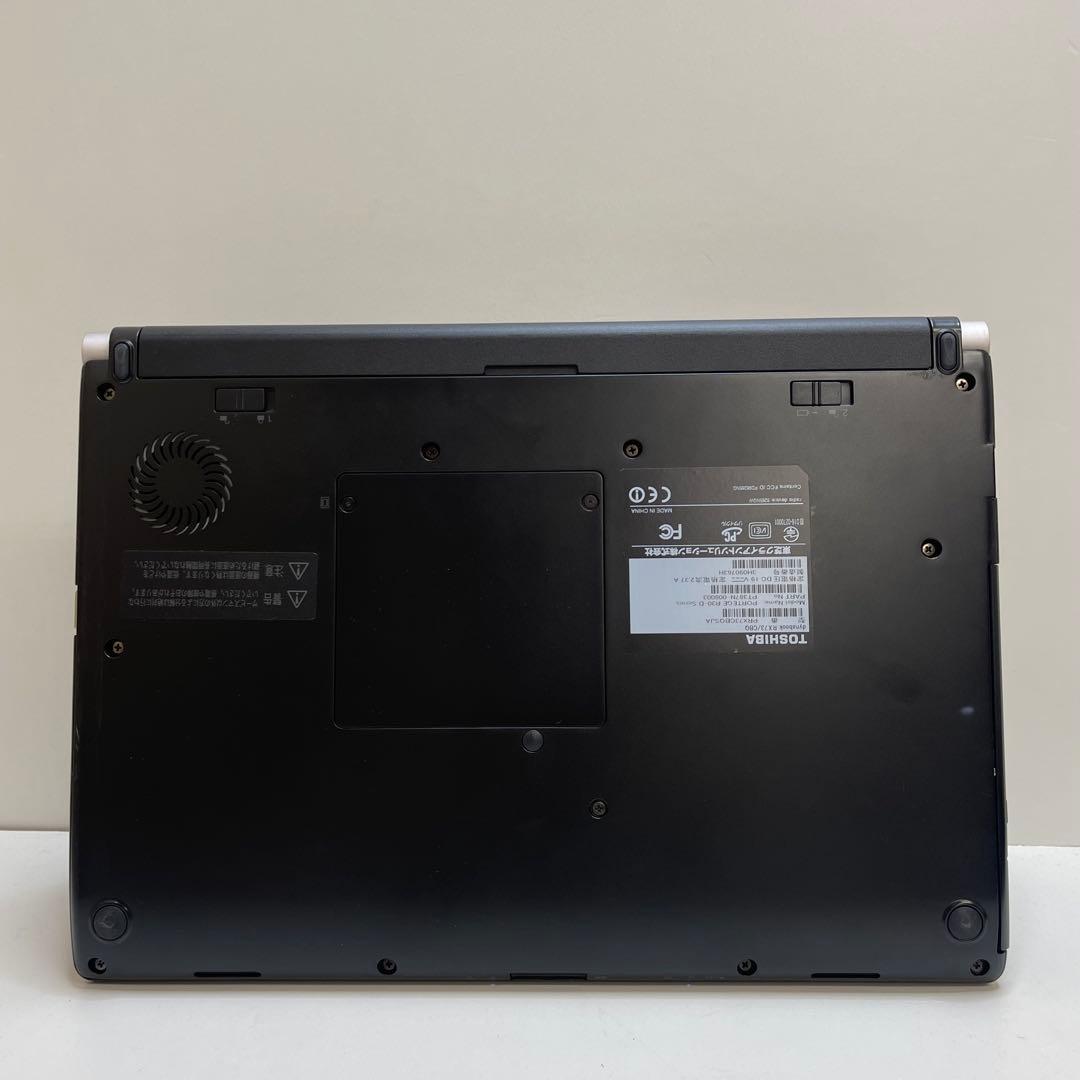 #913 東芝 Dynabook RX73 i3-7100U 8GB 256GB